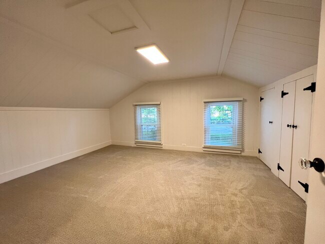 Building Photo - 3215 Sleeth Rd