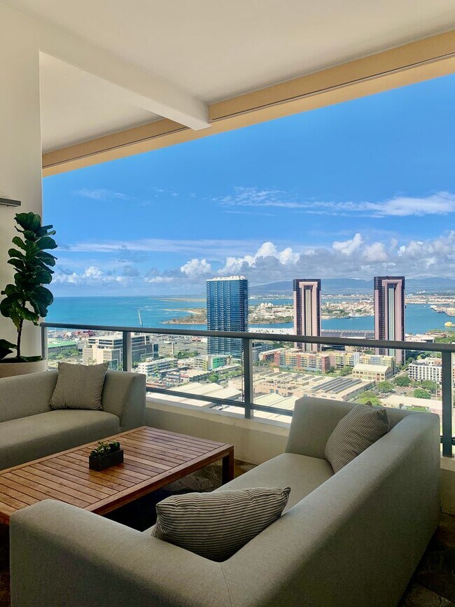Building Photo - 2 bedroom unit in Kakaako!