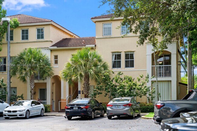 Building Photo - 160 Jacaranda Country Club Dr