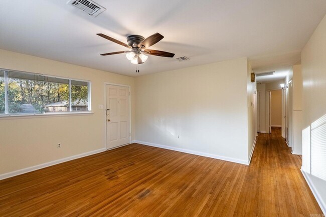 Building Photo - 7400 L St