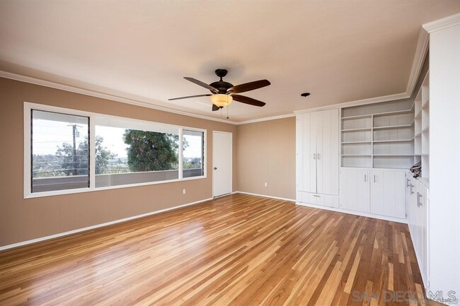 Building Photo - 8810 Mariposa St
