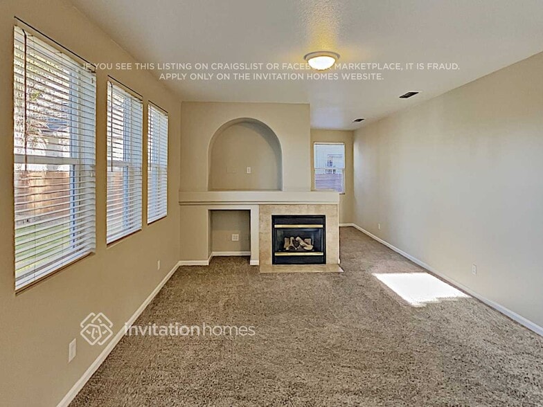 Building Photo - 301 Unity Cir