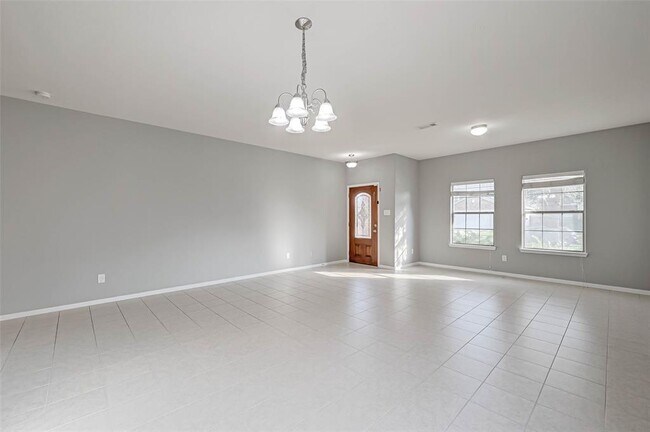Building Photo - 502 Mornington Ln