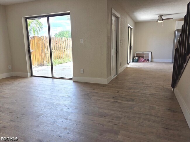 Building Photo - 1608 Park Meadows Dr