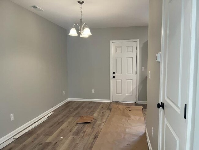 Building Photo - Shelby Park 3 bed 1.5 bath New Construction !
