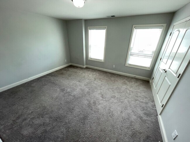 Building Photo - East Jefferson County Home For Rent