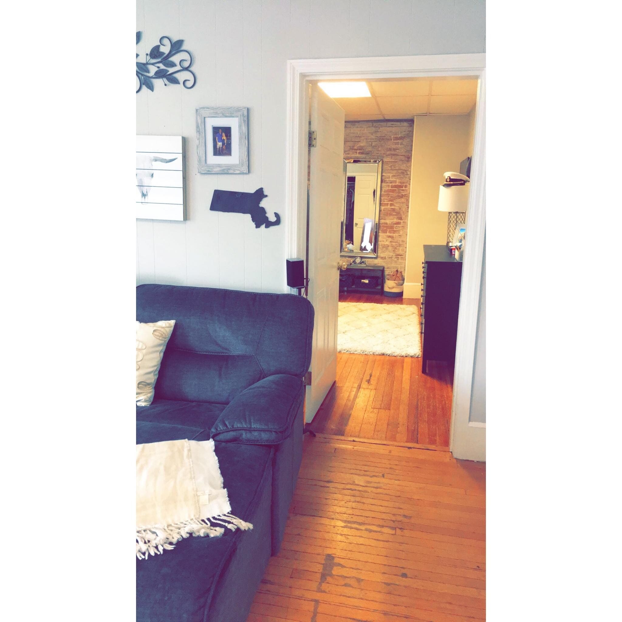 Building Photo - 473 Beacon St