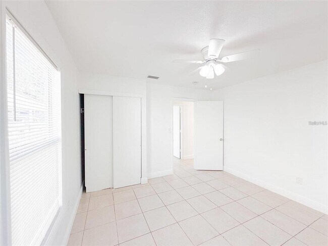 Building Photo - 407 W Bella Vista St