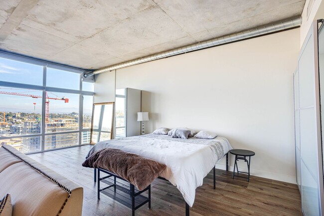 Building Photo - Stunning 16th-Floor Smart Corner Loft with...