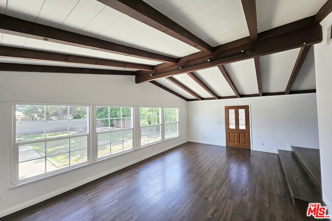 Building Photo - 15106 San Jose St