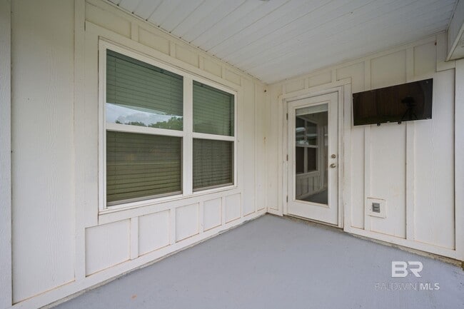 Building Photo - 15133 Forsythia Lp