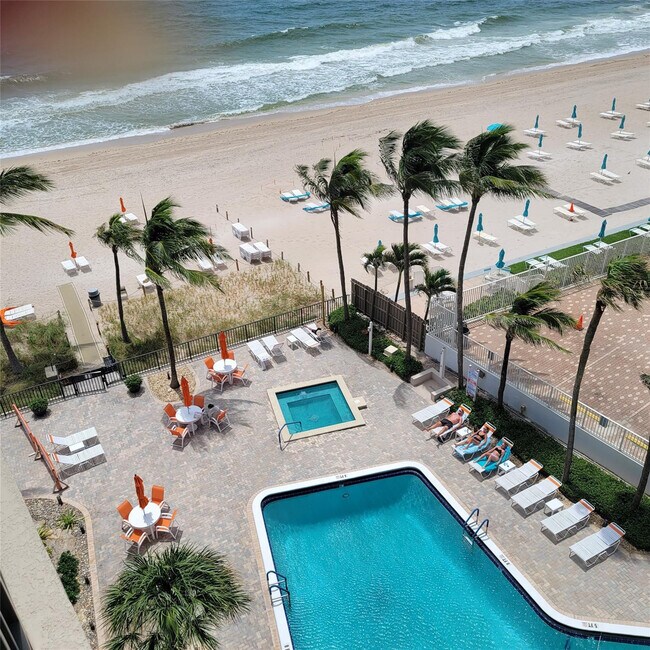 Building Photo - 3800 Galt Ocean Dr