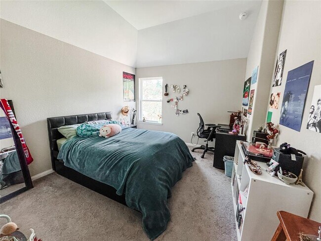 Building Photo - 4054 Northern Spruce Dr