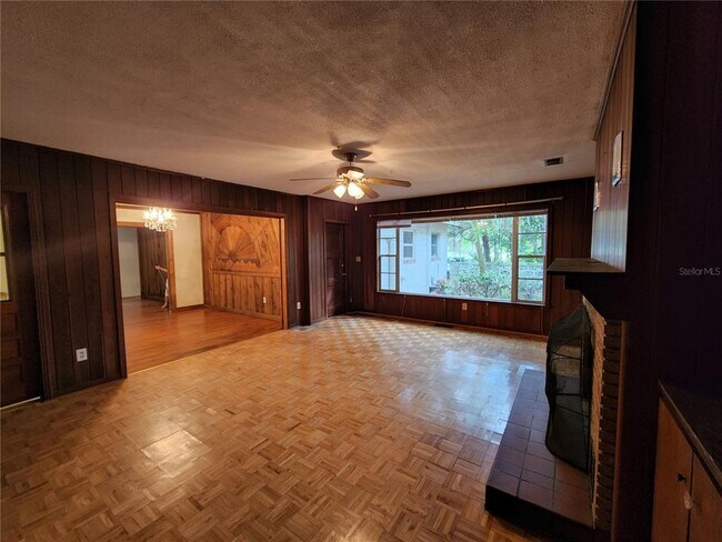 Building Photo - 4421 Newberry Rd