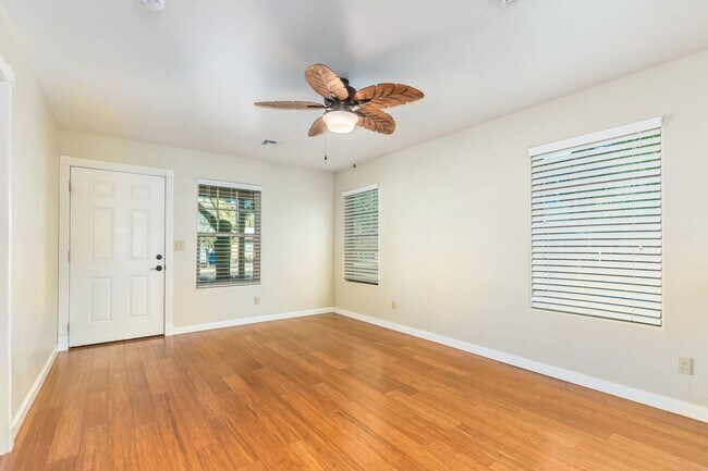 Building Photo - Charming Home in Garfield District – Renovated w/ Hardwood Floors, Granite Counters, In-Unit W/D ...