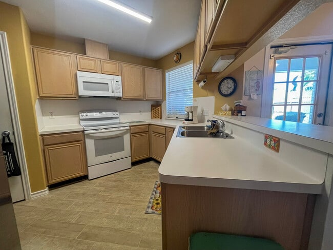 Building Photo - 13954 Seafarer Dr