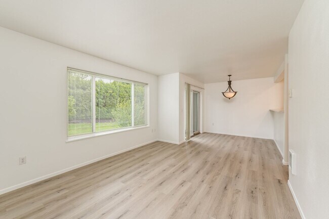 Building Photo - Tualatin condo for rent