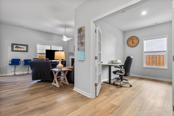 Building Photo - 2318 Flowery Branch Dr