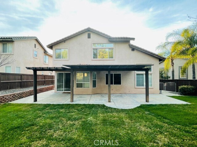 Building Photo - 42020 Dahlia Way