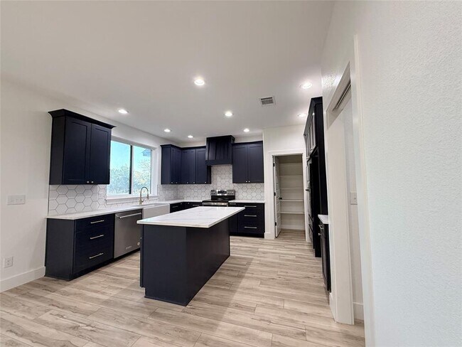 Building Photo - 21000 Nantucket Cove