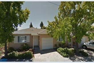 Building Photo - G2 | 2603-2607 Jefferson Avenue