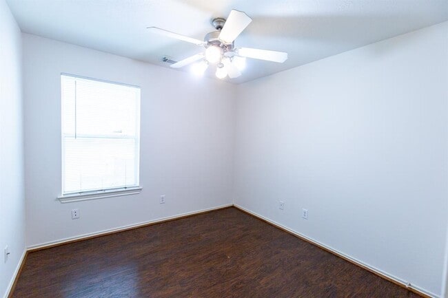 Building Photo - 6359 Bright Falls Ln