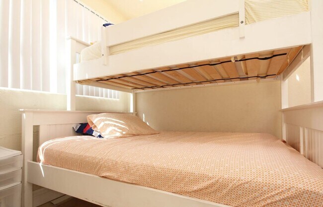 Building Photo - Beach front big duplex. Gustavo Lopez AMSI