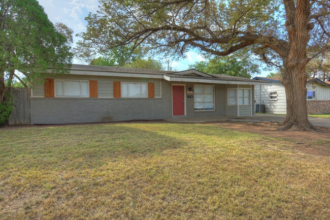 Building Photo - 6019 Orlando Ave