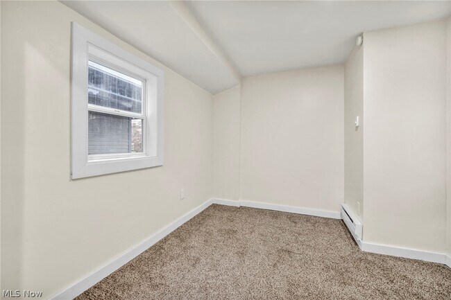 Building Photo - 2160 Fulton Rd