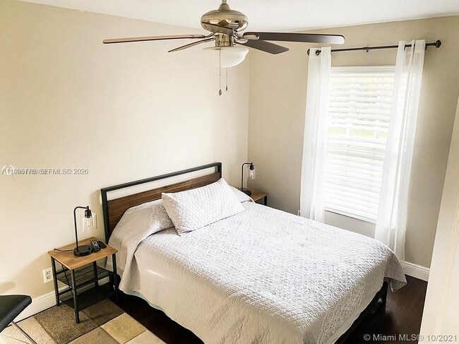 Building Photo - 3657 Asperwood Cir