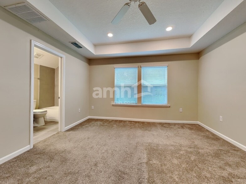 Building Photo - 225 Otero Point