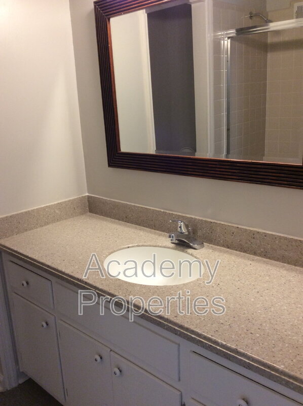 Building Photo - 1417 Pennel Dr