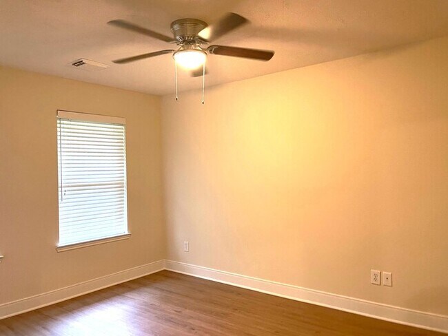 Building Photo - Gorgeous Custom One Story - get away from ...