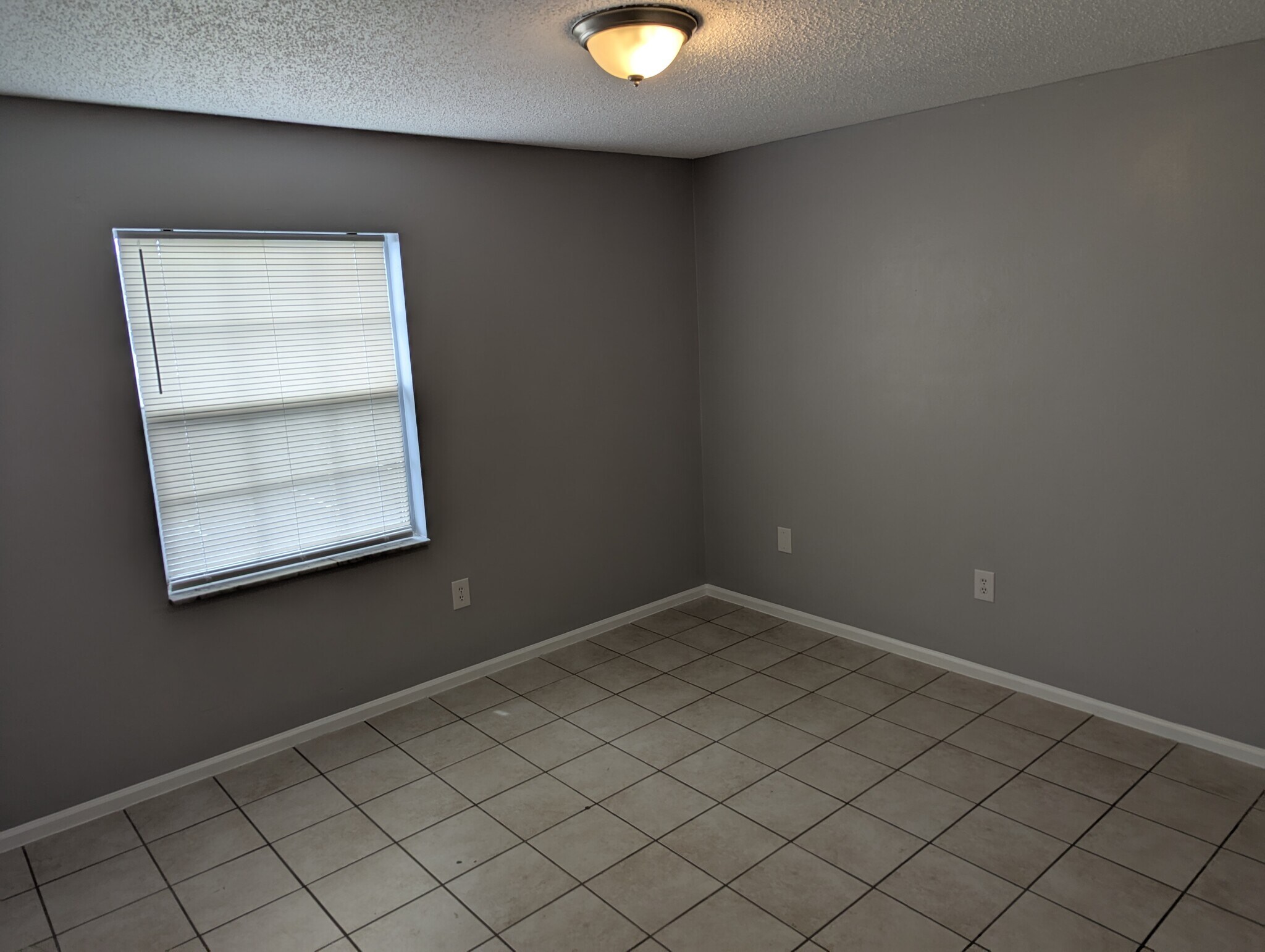 Bedroom 3 - 1920 E Edgewood Dr