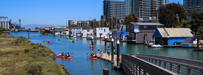Building Photo - Stylish 1BR Condo in Prime Mission Bay Loc...