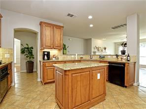 Building Photo - 2737 Plantation Dr