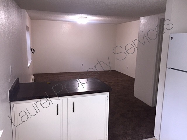 Building Photo - 709 20th St