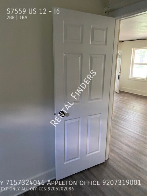 Building Photo - S7559 US-12