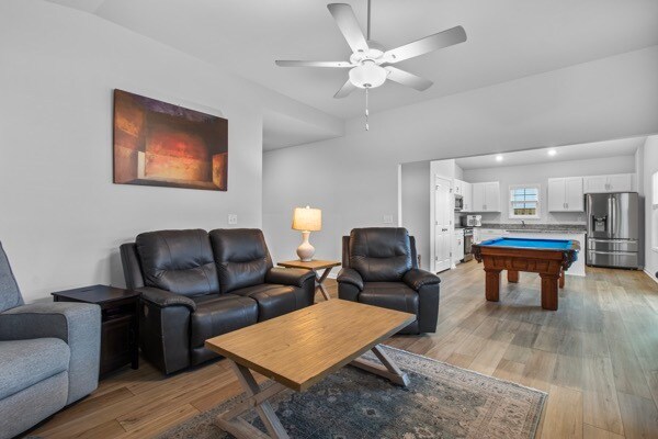 Building Photo - 2318 Flowery Branch Dr