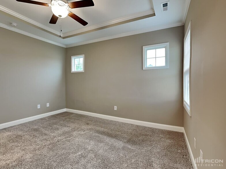 Building Photo - 135 Carissa Dr