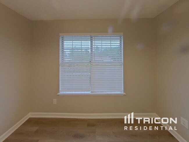Building Photo - 4460 Brookridge Dr SW