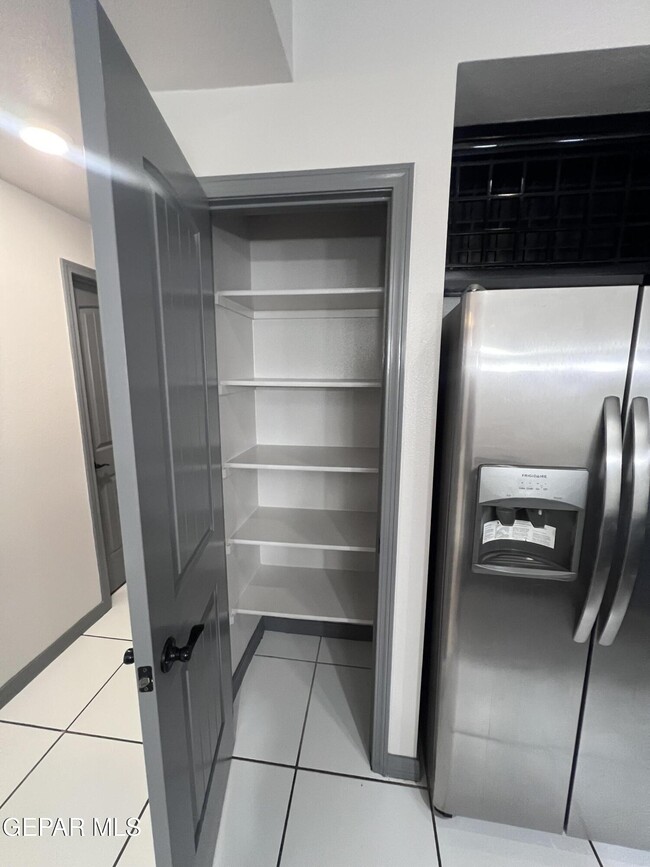 Building Photo - 807 HC Gilbert Minjares Dr