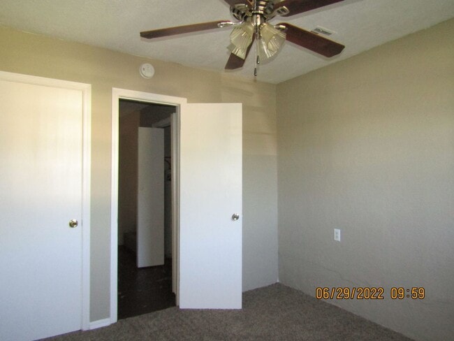 Building Photo - MOVE IN SPECIAL: $200 OFF OF THE 1ST FULL MONTH'S RENT!