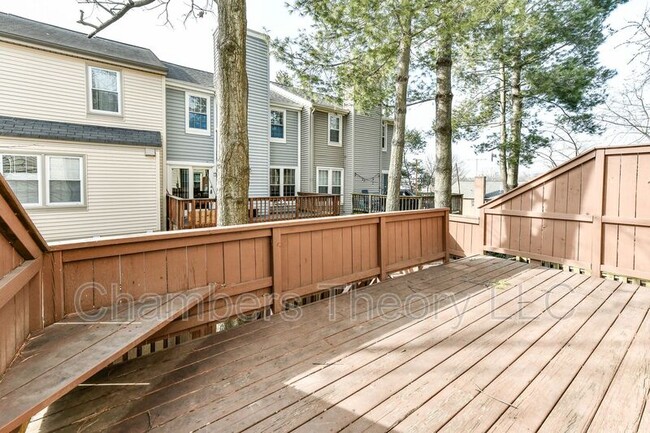 Building Photo - 21 Fendall Ave