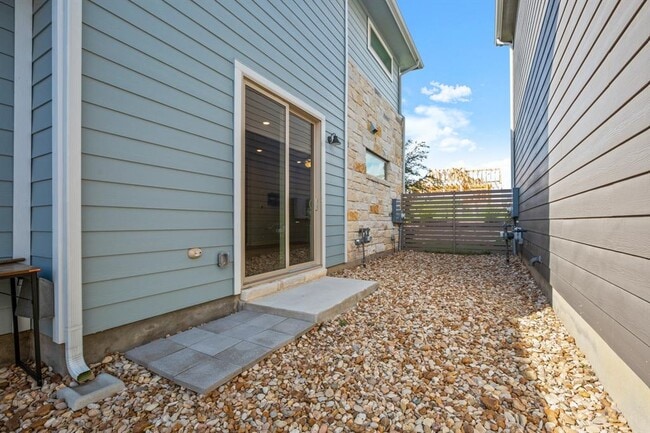 Building Photo - 8511 Leroi Dr