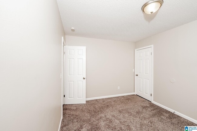 Building Photo - 5712 Desoto Dr