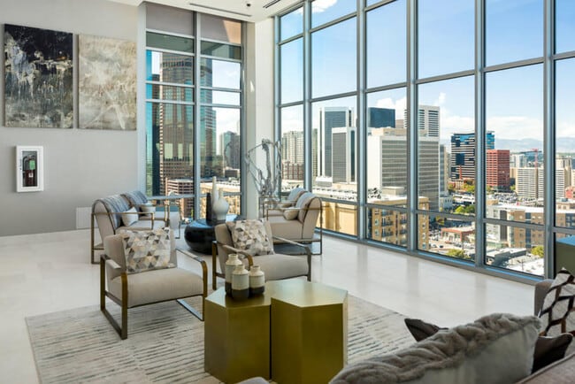 Building Photo - 2100 Welton St