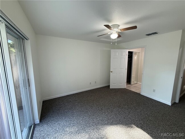 Building Photo - 1153 N Lion Cub Point