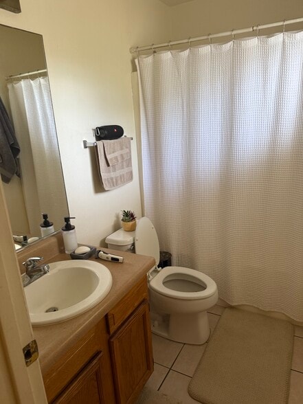 Building Photo - 2536 N Corinthian Garden Dr