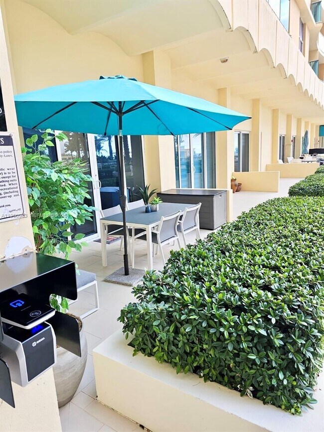 Building Photo - 2501 S Ocean Dr